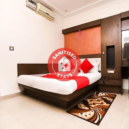 Hotel Shiv Palace Yeni Delhi Dış mekan fotoğraf