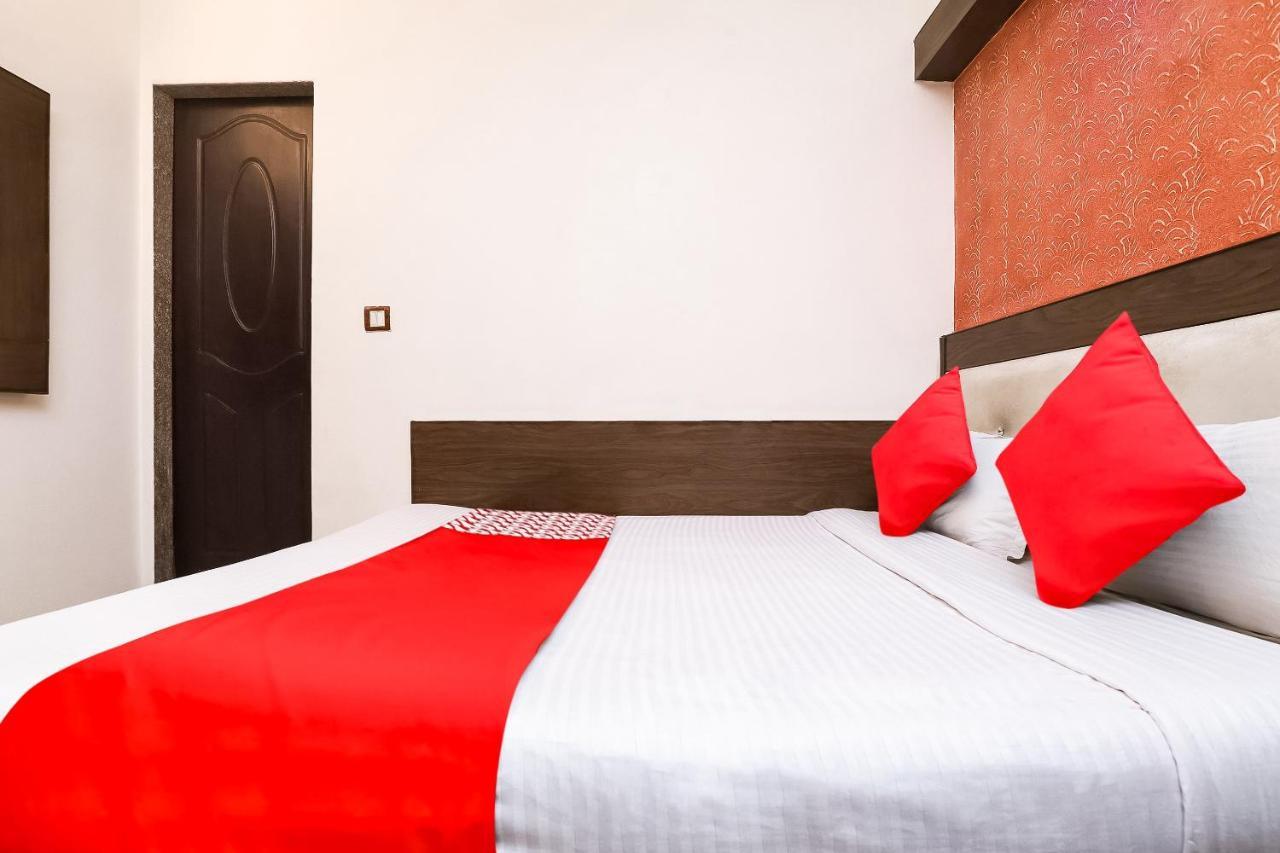 Hotel Shiv Palace Yeni Delhi Dış mekan fotoğraf
